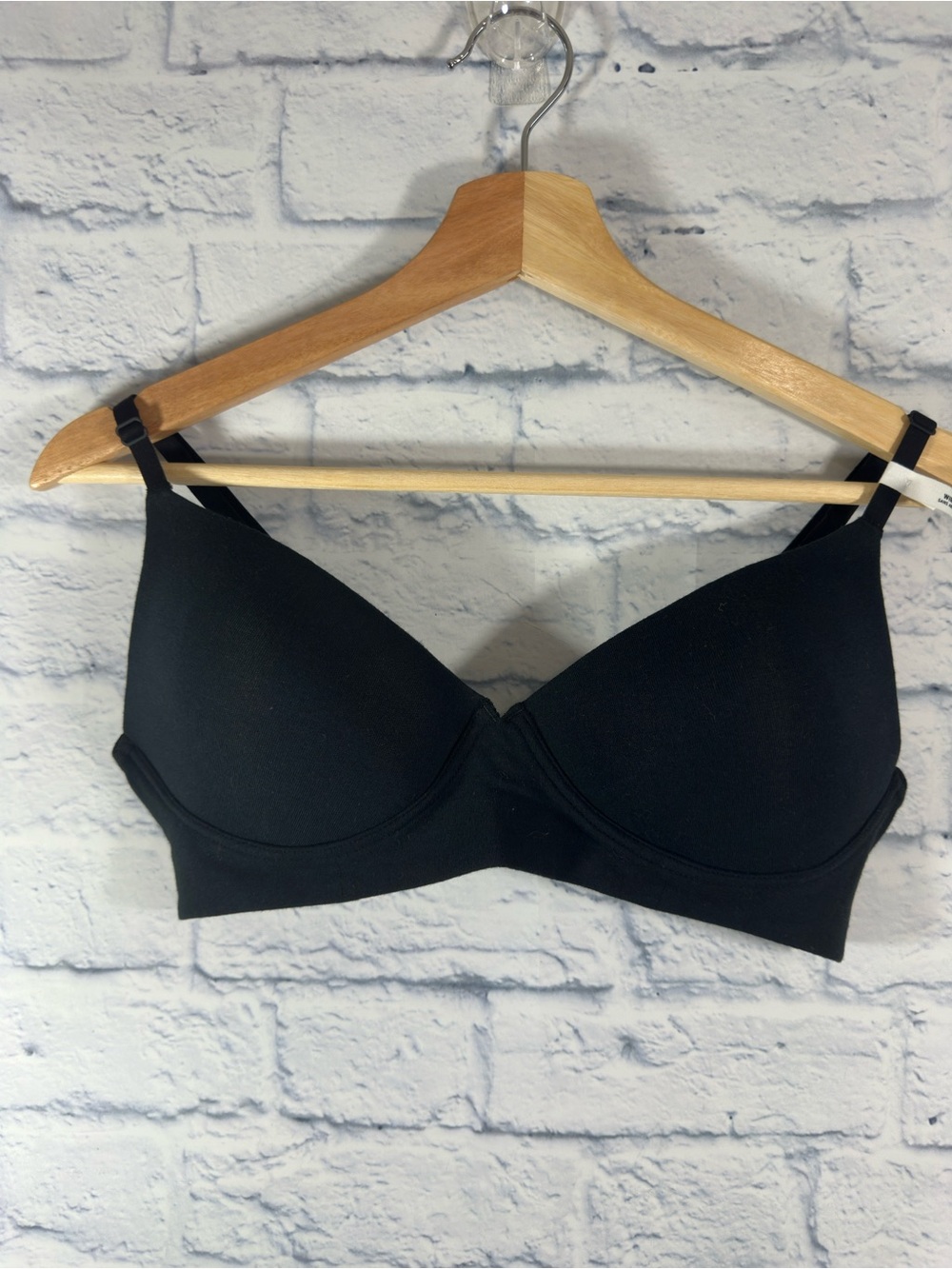 NWT Aerie Superchill Women’s Black Padded Wireless Bra Size 36 B